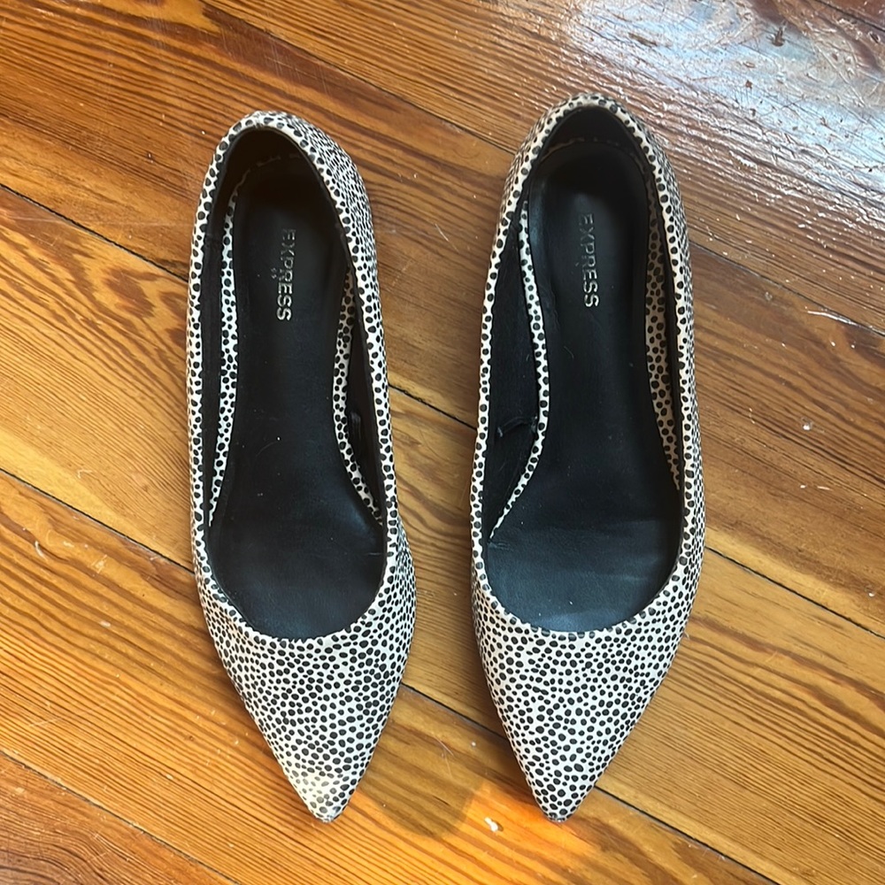 Express flat shoes
